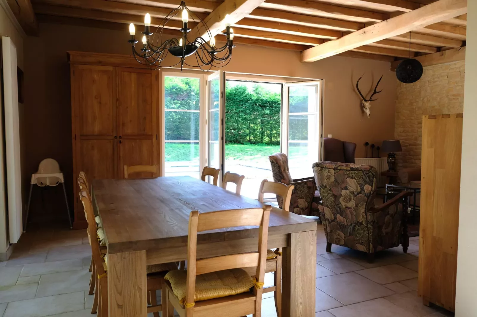 La grange des mille étoiles-Dining room