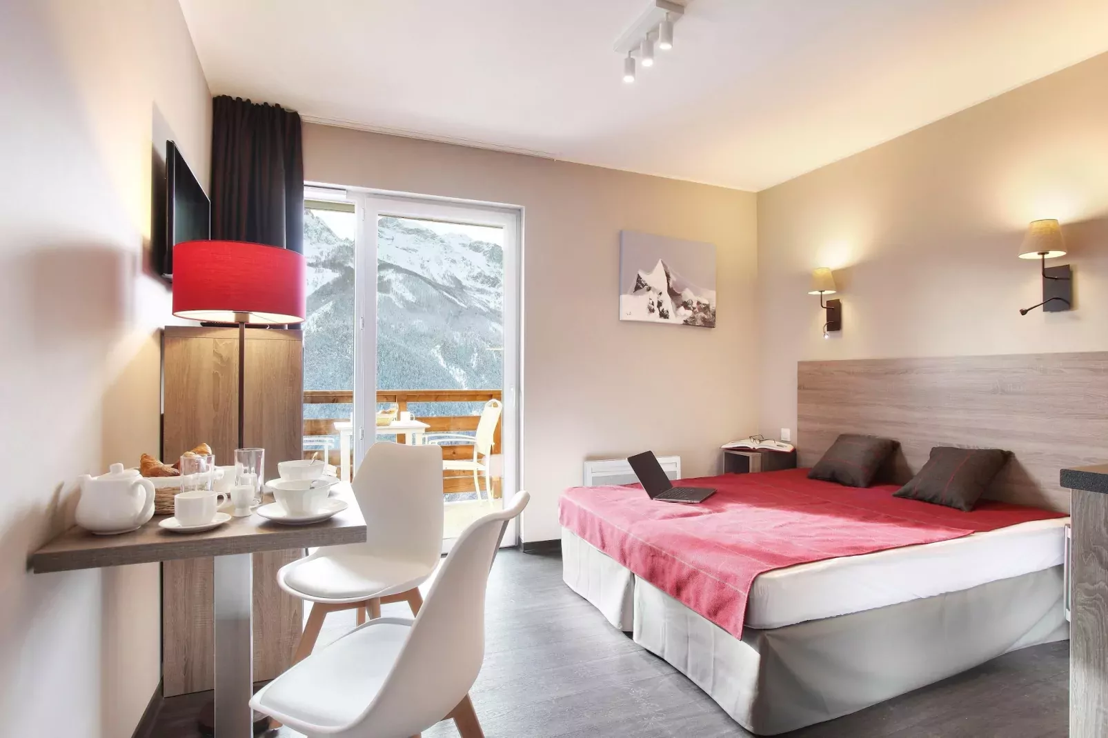 Le Village de Praroustan 2-Bedroom