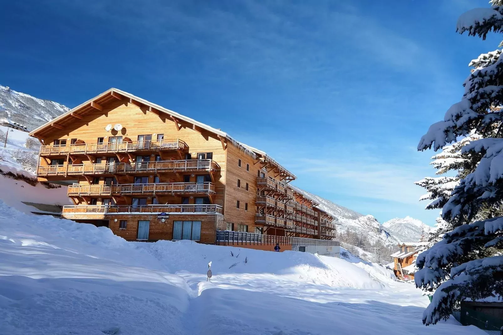 Pra Sainte Marie 1-Exterior winter