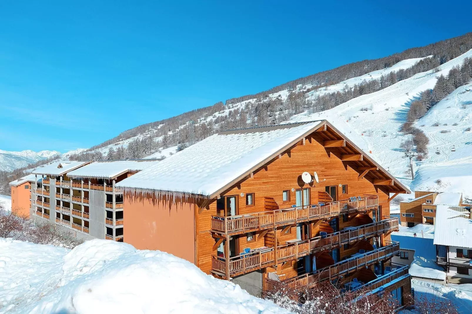 Pra Sainte Marie 1-Exterior winter