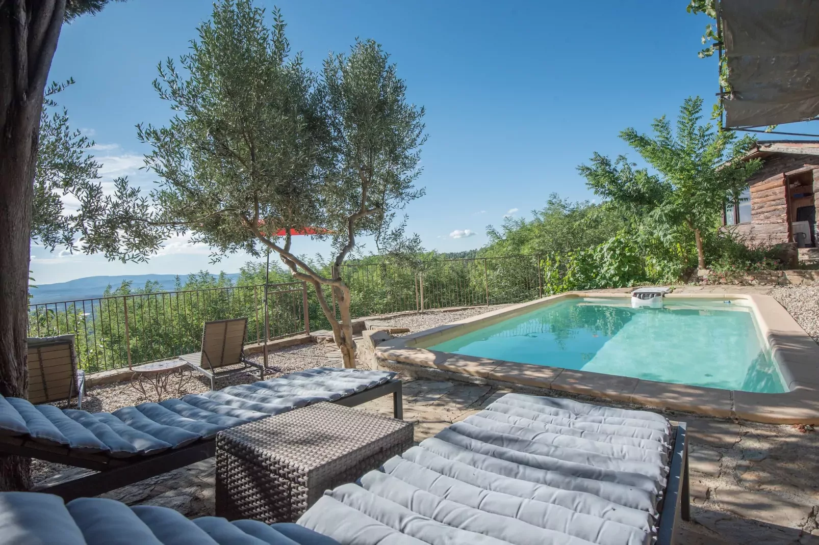 Villa Chassiers petit-Pool