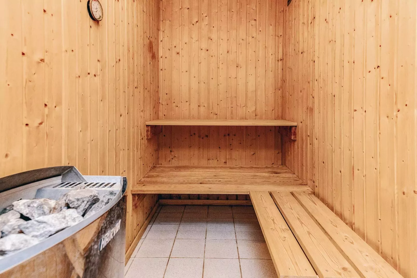 12 Personen Ferienhaus in Væggerløse-By Traum-Sauna