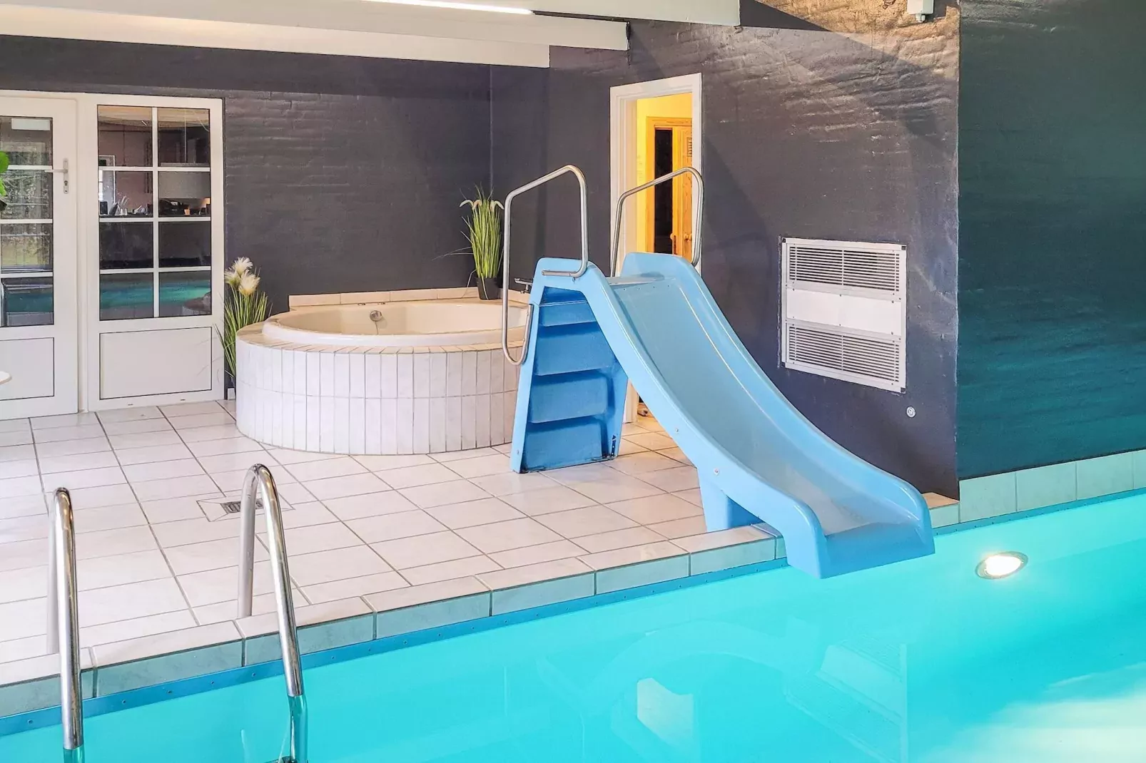 12 person holiday home in Ulfborg-Pool