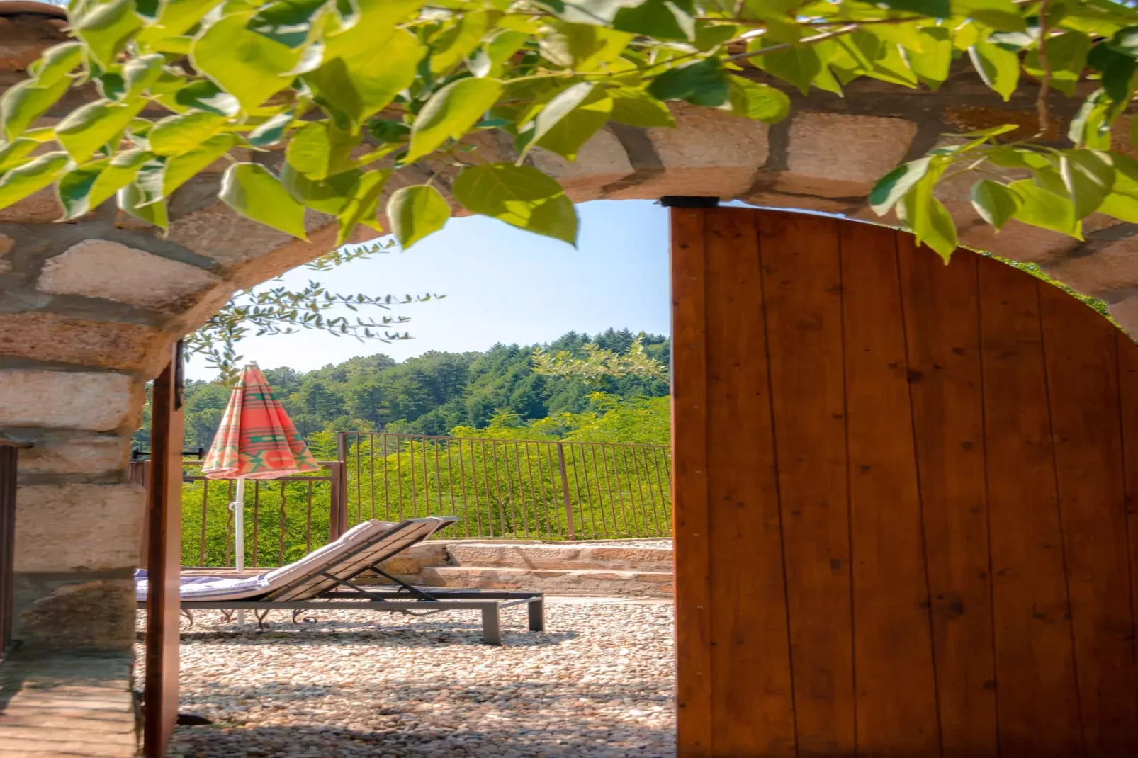 Maison de vacances Chassiers grand-Exterior summer