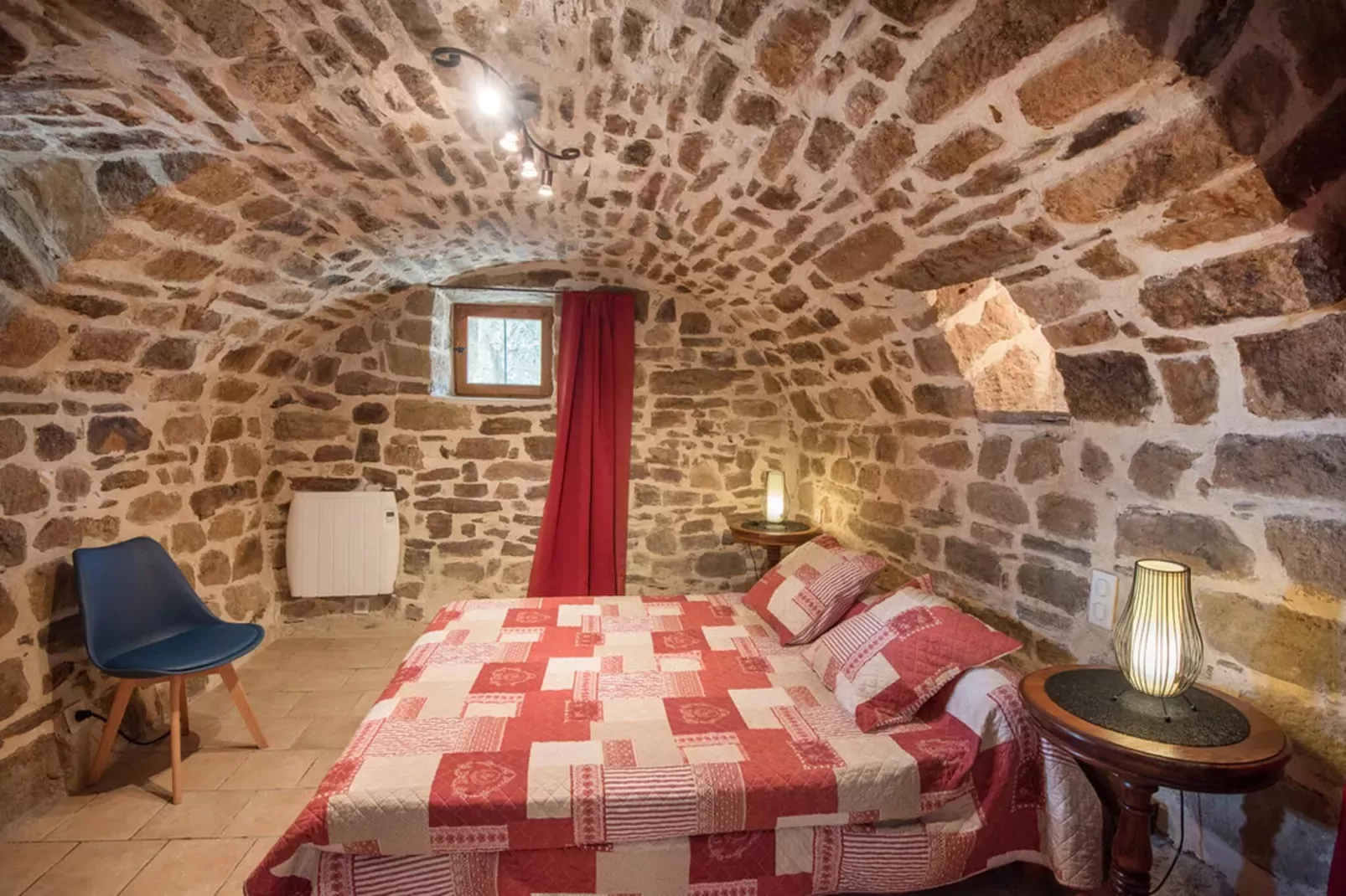 Maison de vacances Chassiers grand-Bedroom