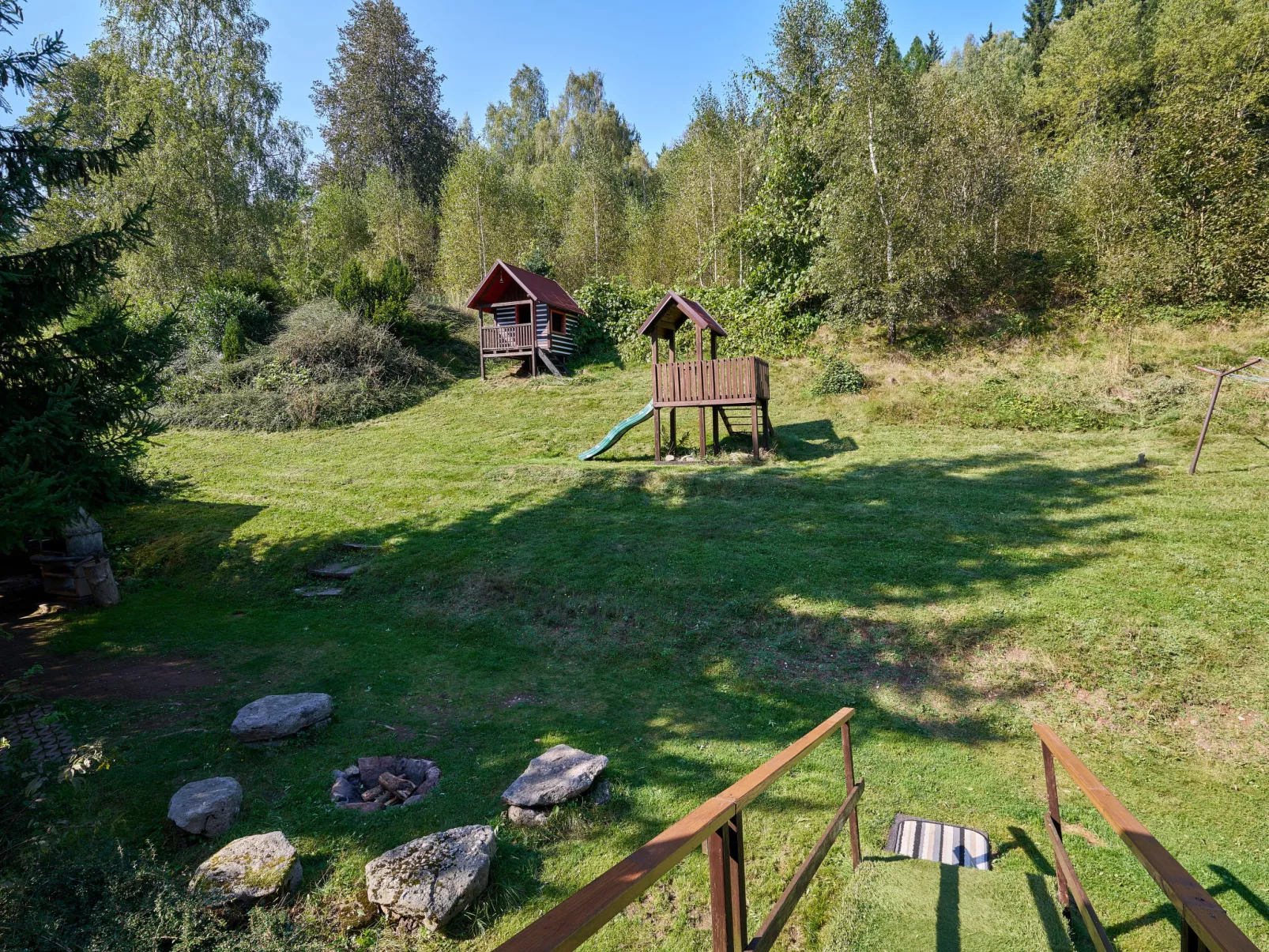 Chlívce u Hronova-Outside