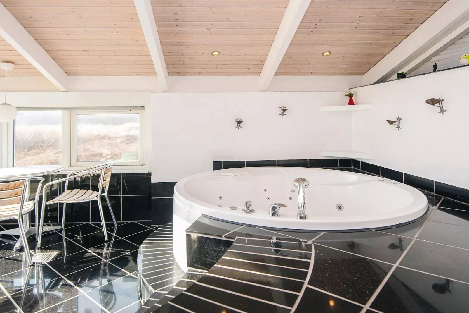 9 person holiday home in Ringkøbing-By Traum-Spa
