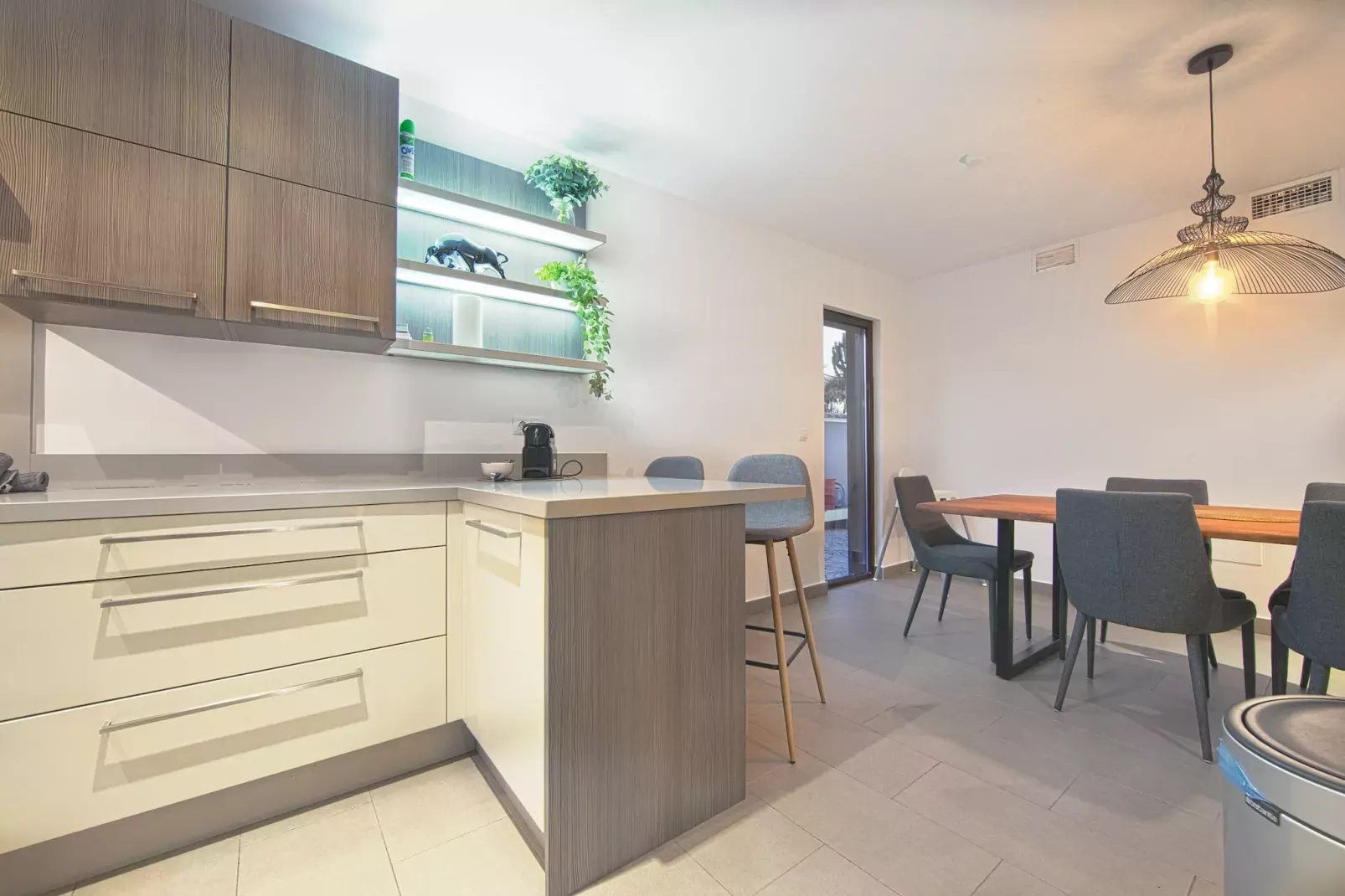 Modern Villa close to Costabella beach-Kitchen