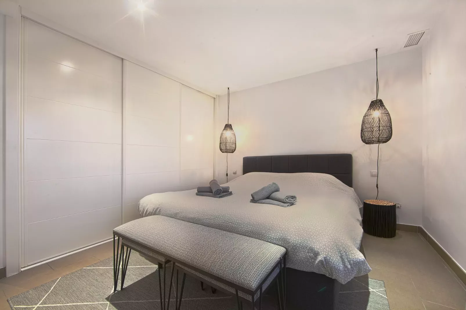 Modern Villa close to Costabella beach-Bedroom