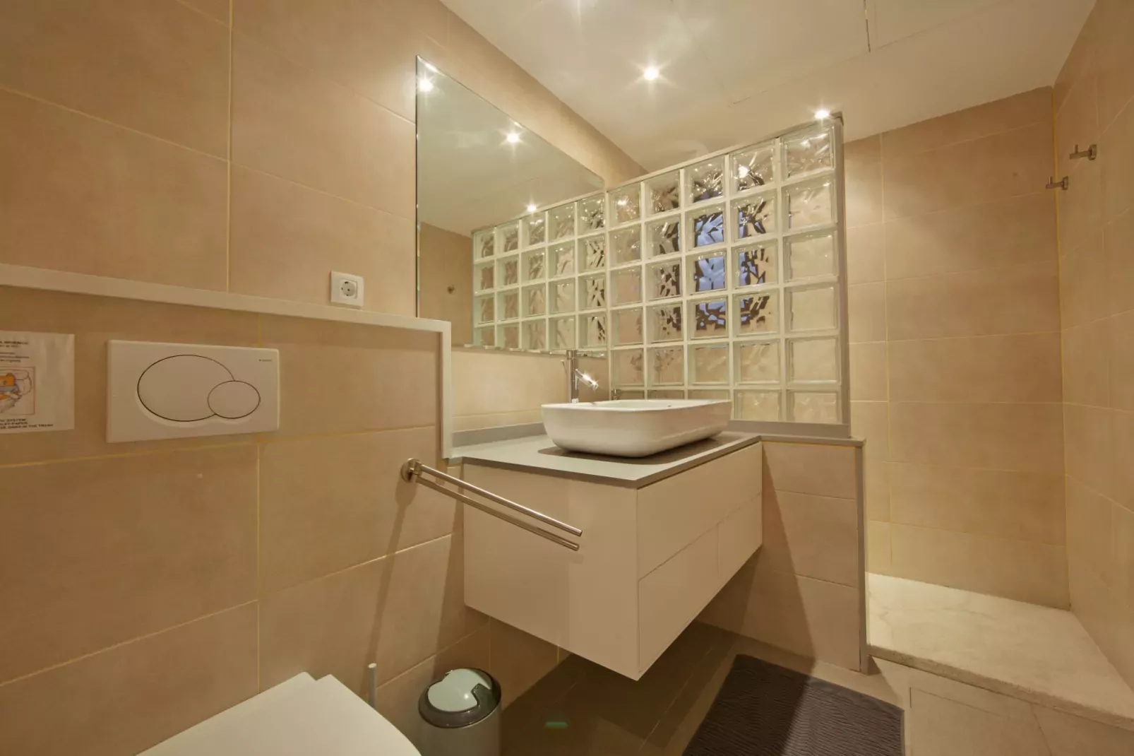Modern Villa close to Costabella beach-Bathroom