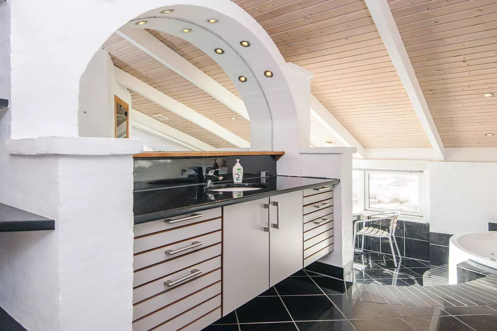 9 person holiday home in Ringkøbing-By Traum-Indoor