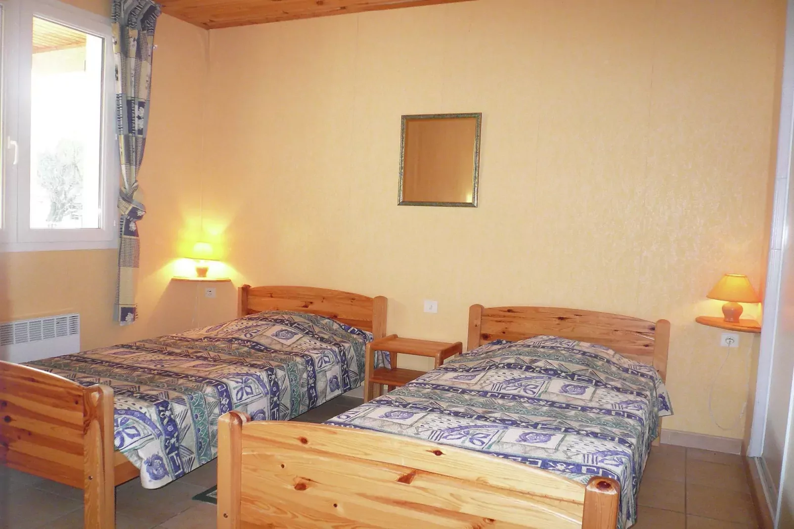 Jurio - ARGELIERS-Schlafzimmer