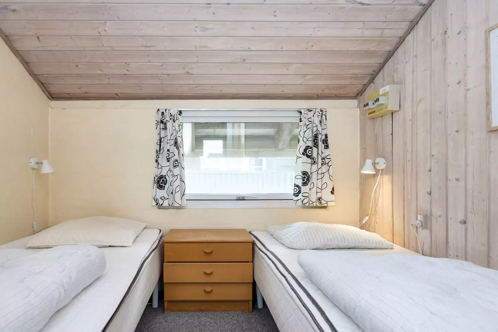3 room,2 levels-Indoor