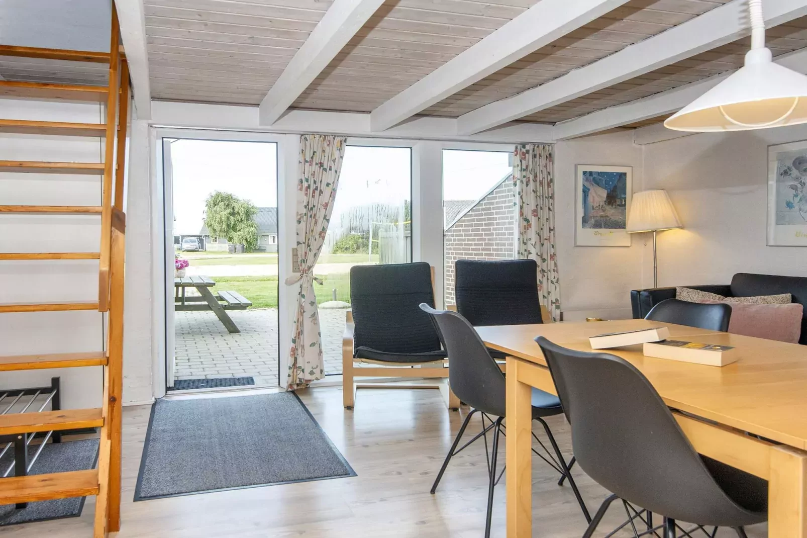 3 room,2 levels-Indoor