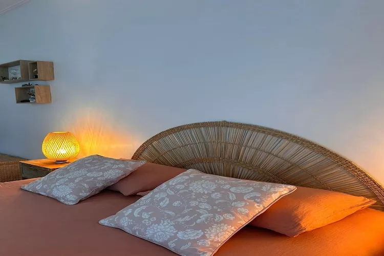 Bligny-sur-Ouche-Bedroom