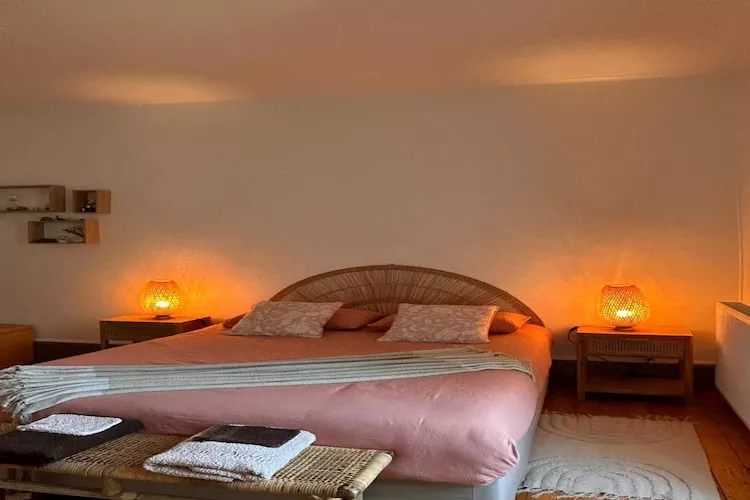 Bligny-sur-Ouche-Bedroom