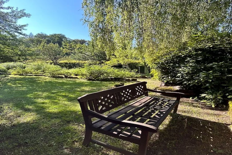 Bligny-sur-Ouche-Gardens summer