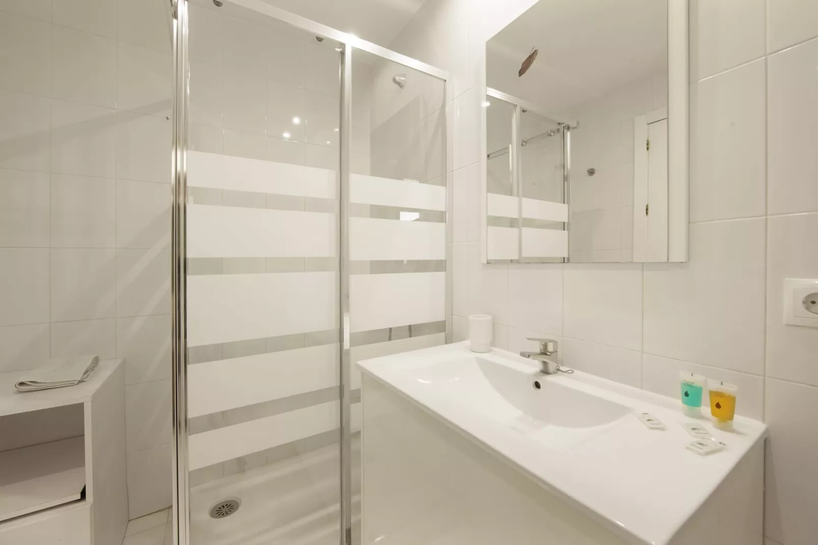 Romana Playa 725-Bathroom