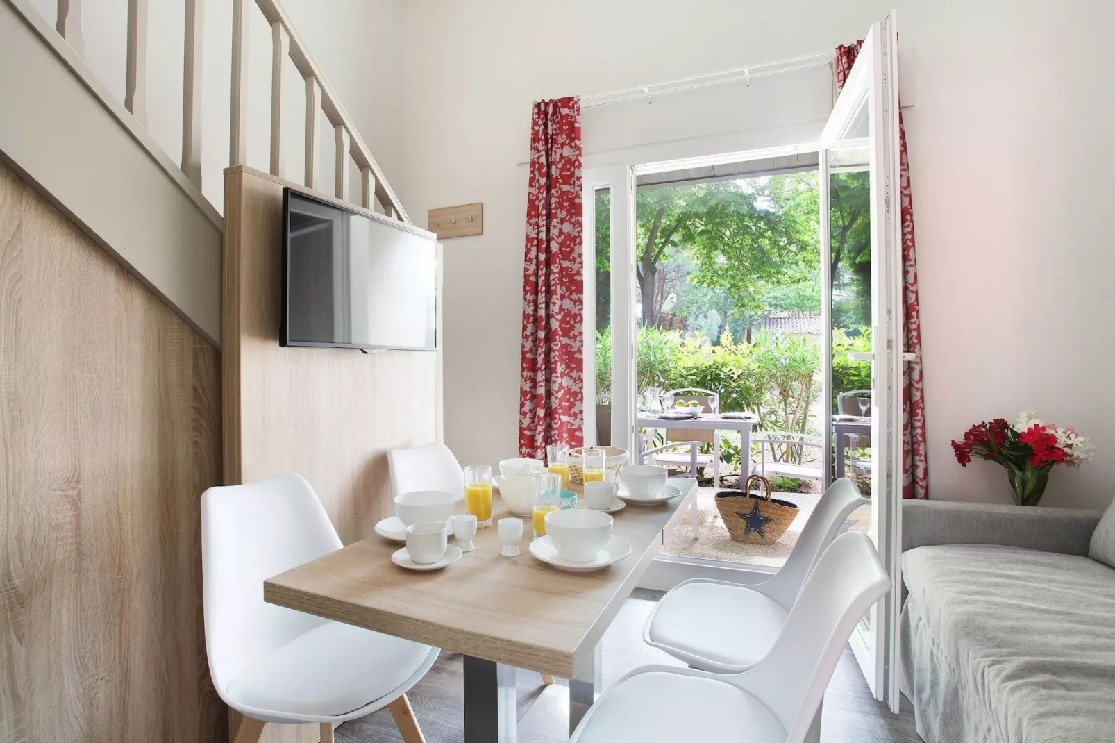 Le village Camarguais Les Gardians 4-Dining room