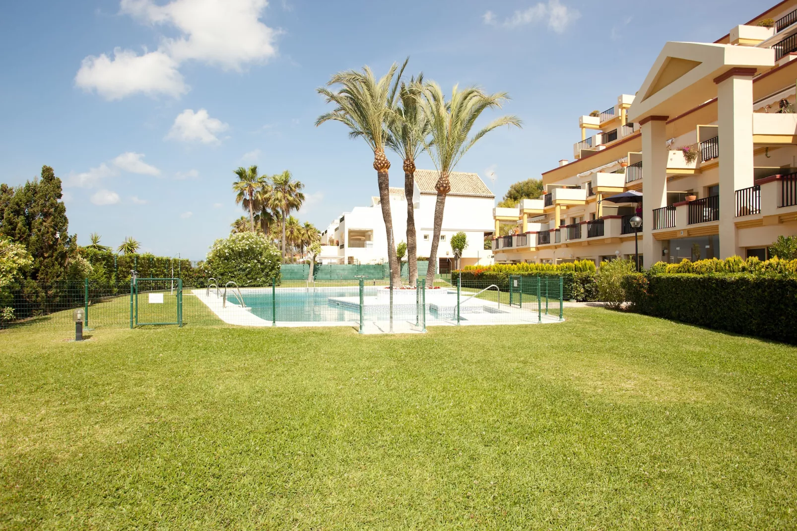 Romana Playa 555-Pool