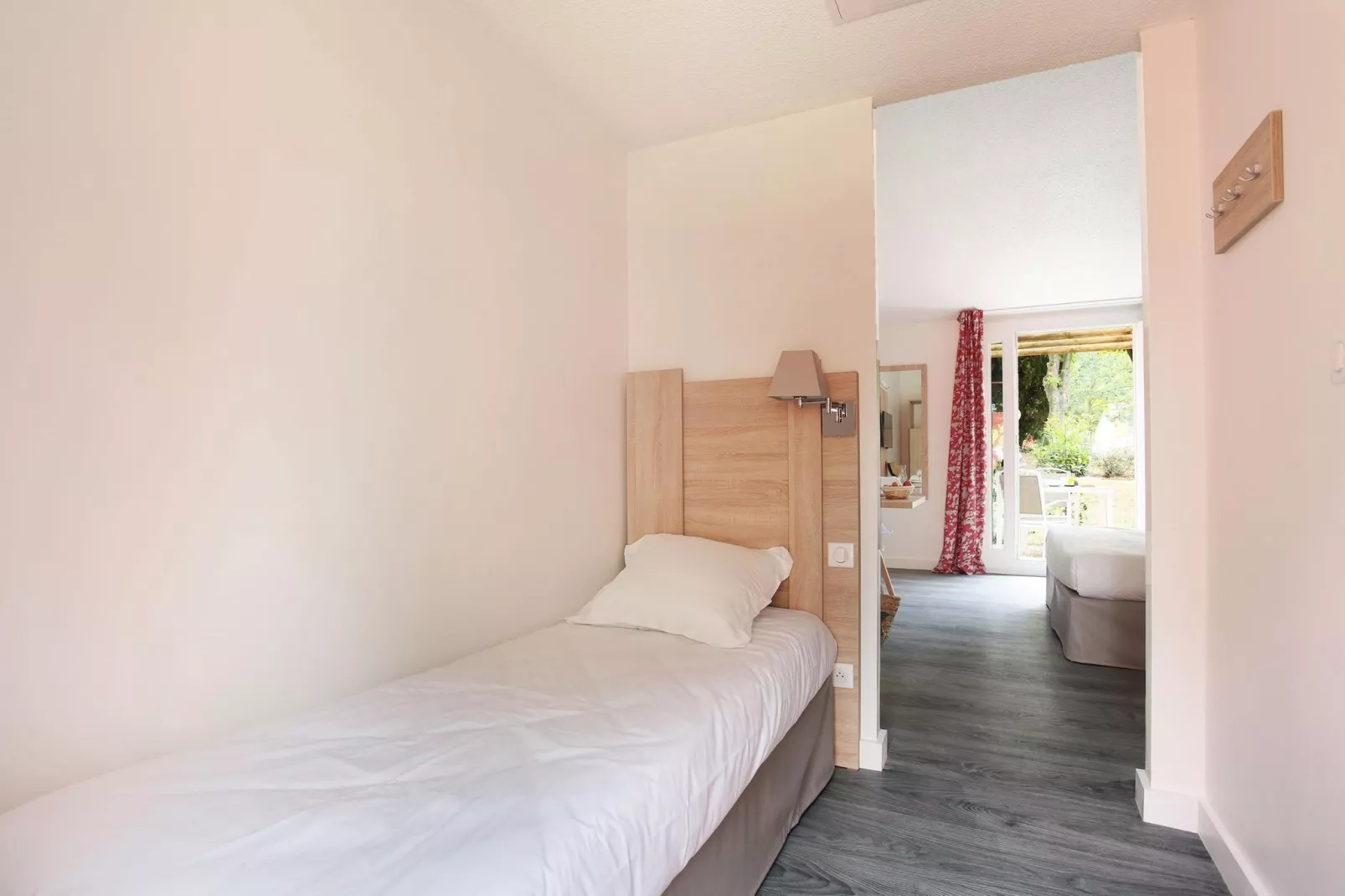 Le village Camarguais Les Gardians 6-Bedroom
