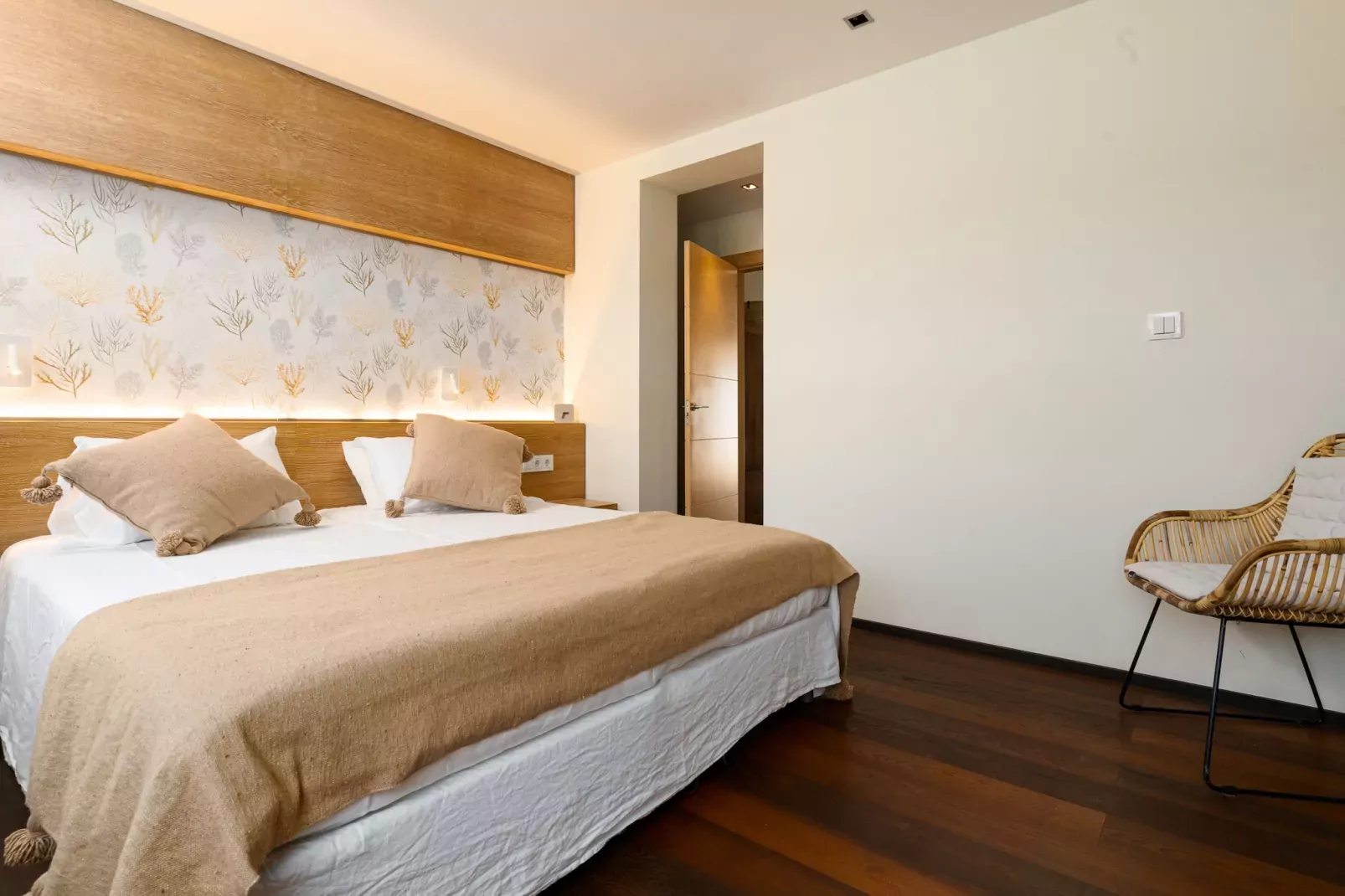 Villa Madrugada, beachside villa in Costabella-Chambre