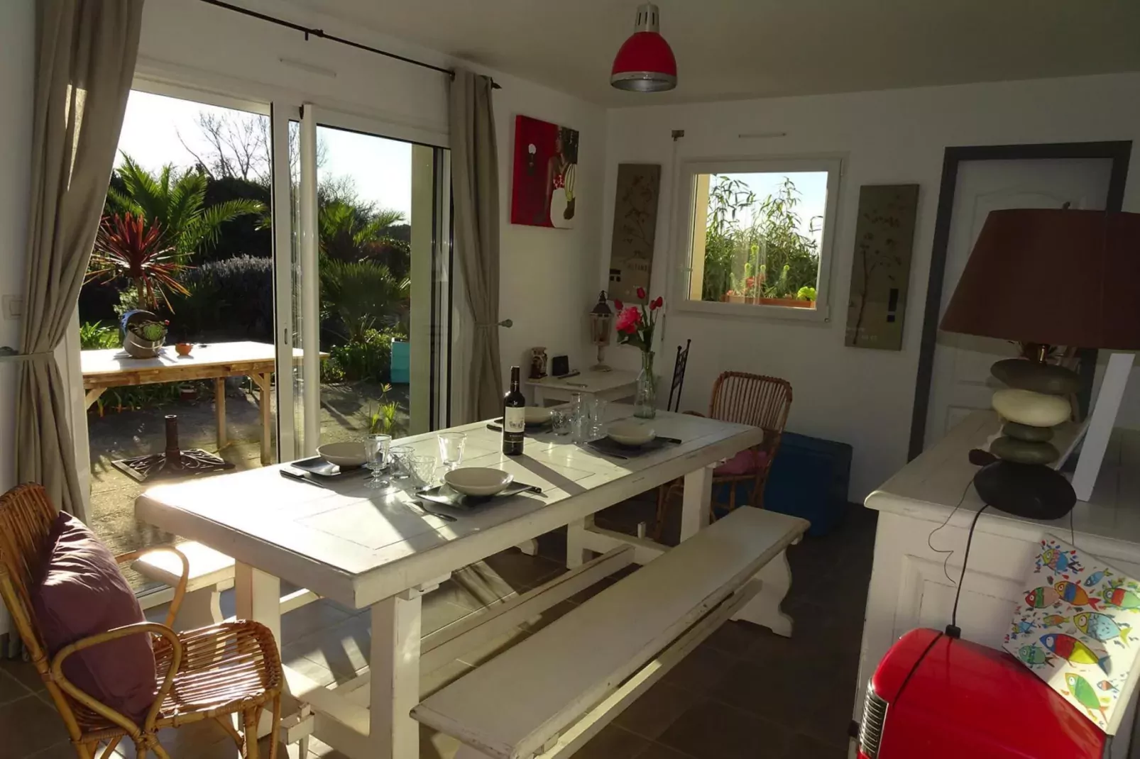 Pretty holiday home in palm garden near coast Pleubian-Dining room
