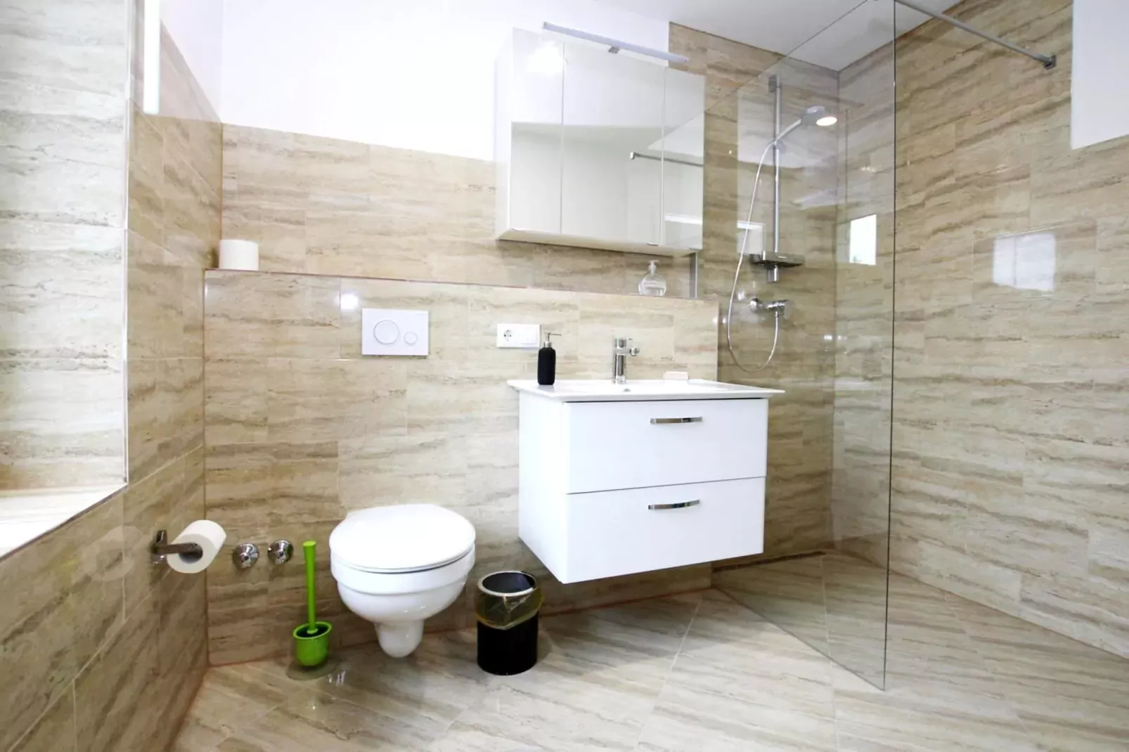 Reihenhaus Magerite-Bathroom