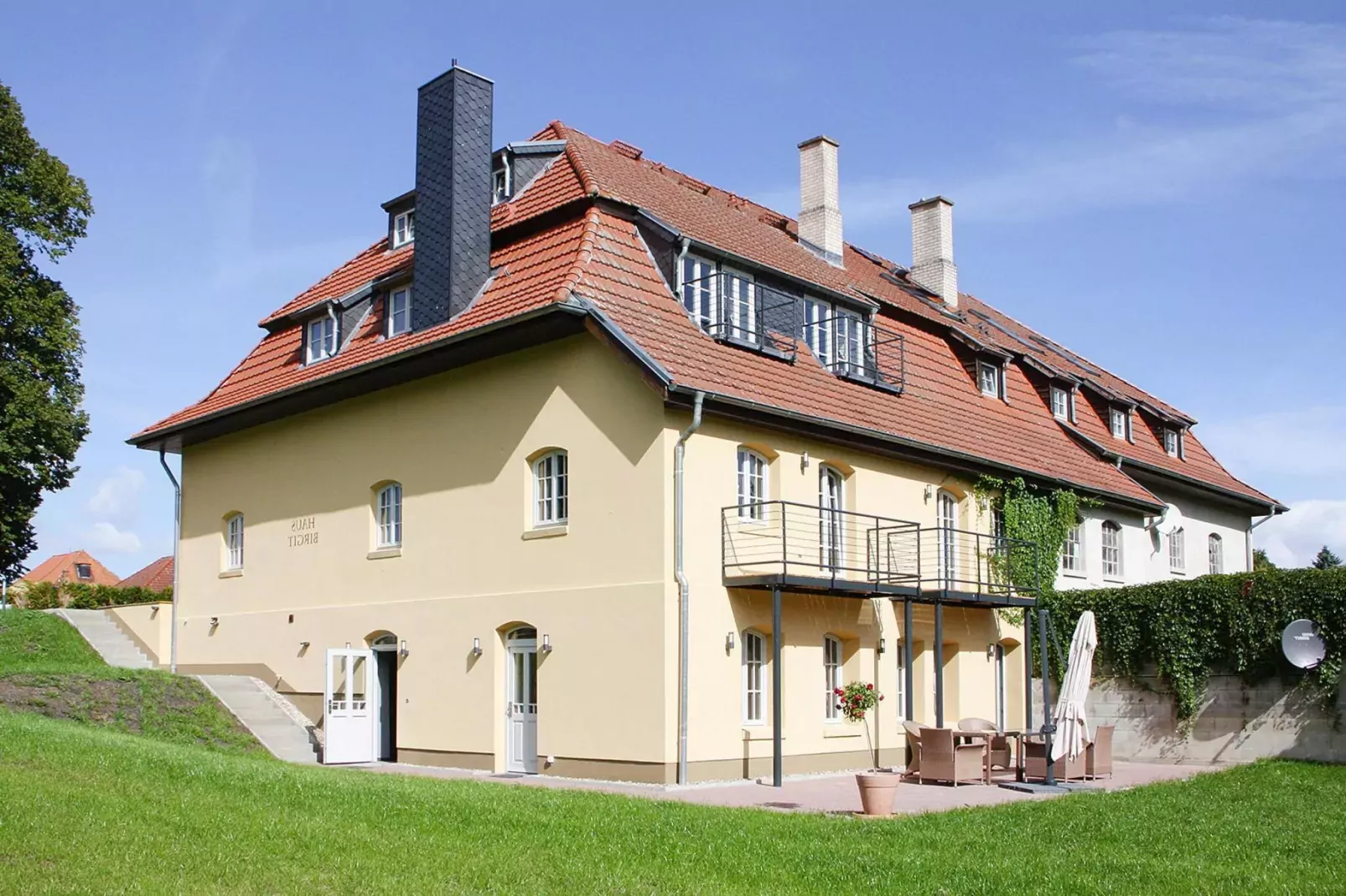 Birgit 1-2 Pers 88 qm Teil B-Exterior summer