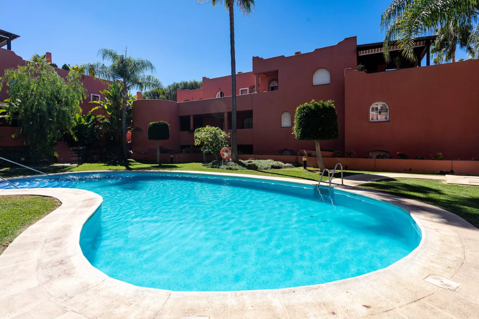 poolofhouse