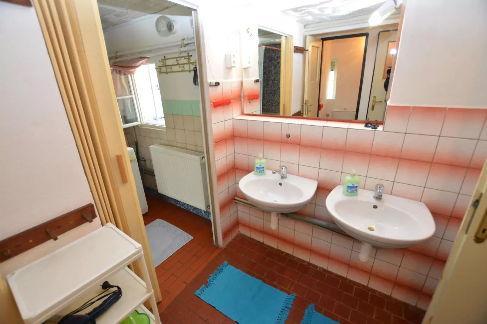 Katerina-Bathroom