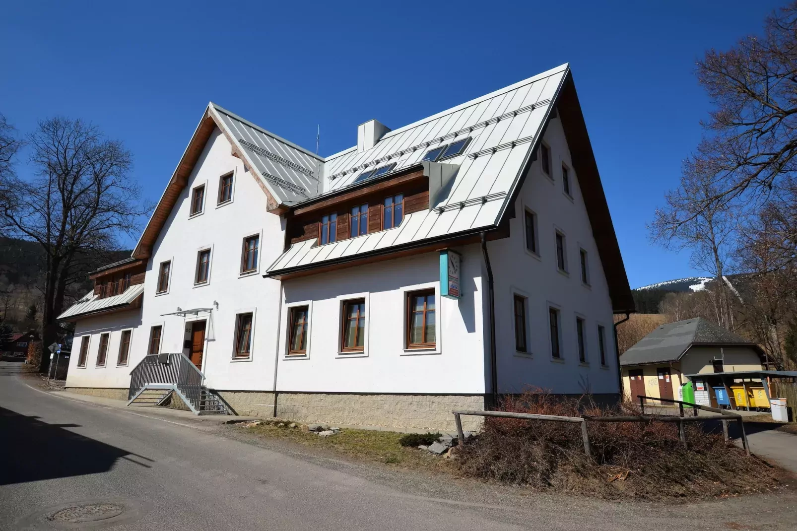Rokytno-Außenbereich Sommer