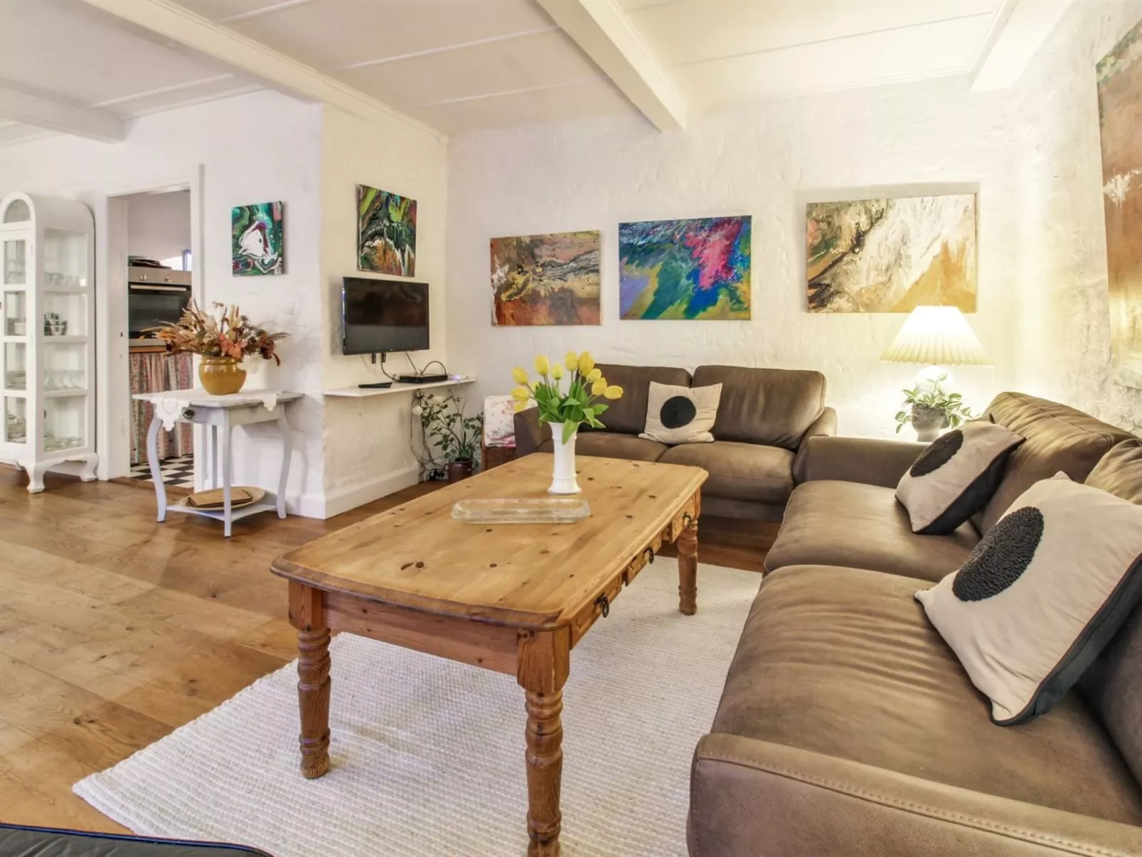 "Ajna" - 9.8km from the sea-Inside