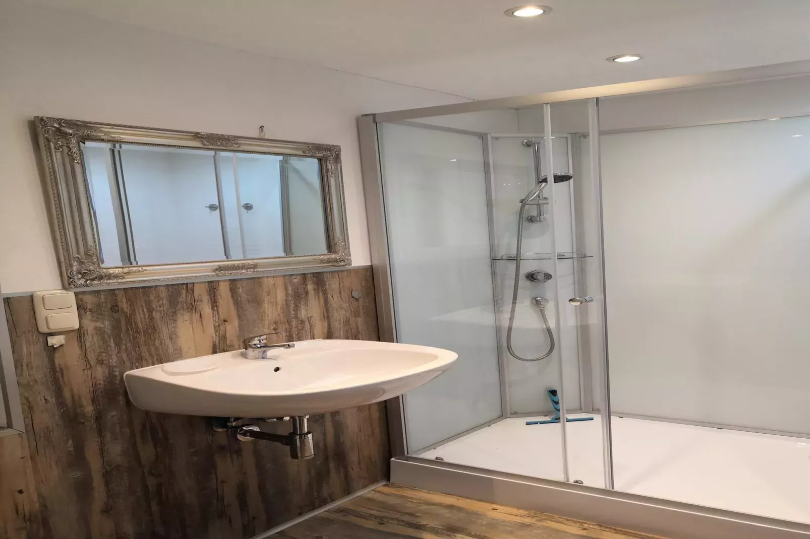 Holiday village Vorauf, Siegsdorf-Typ F, 3-Raum-App., Typ Traunstein, 81 qm-Badezimmer