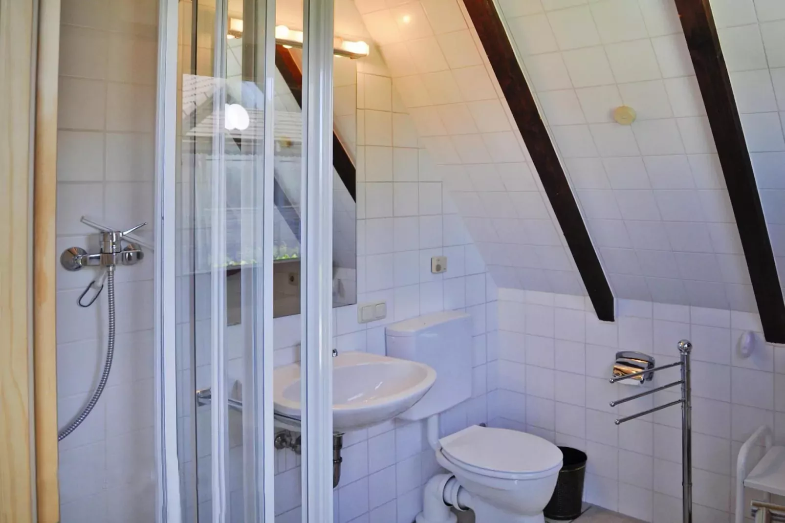 Holiday village Vorauf, Siegsdorf-Typ B, Ferienhaus Typ Oslo, 81 qm-Badezimmer