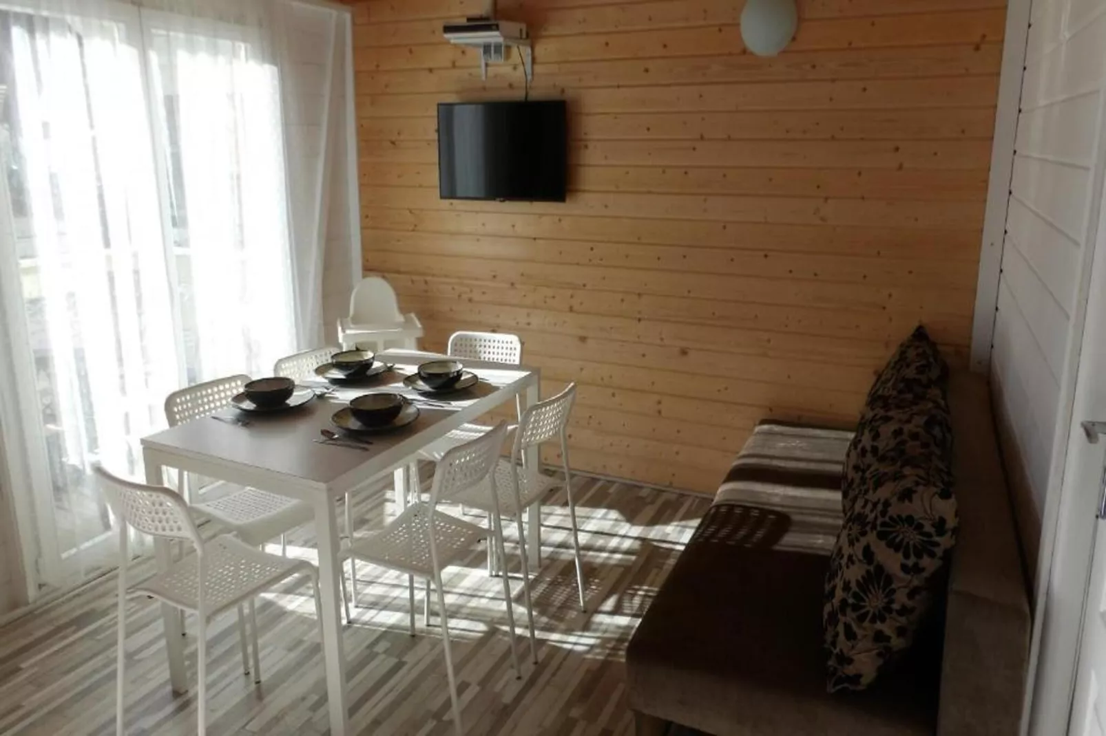 Domek dla maks 4 os-Dining room