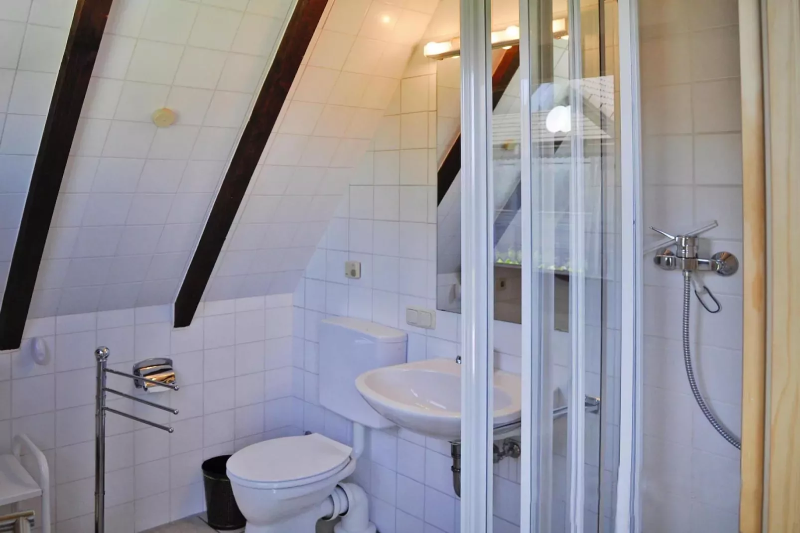 Holiday village Vorauf, Siegsdorf-Typ B, Ferienhaus Typ Oslo, 81 qm-Badezimmer
