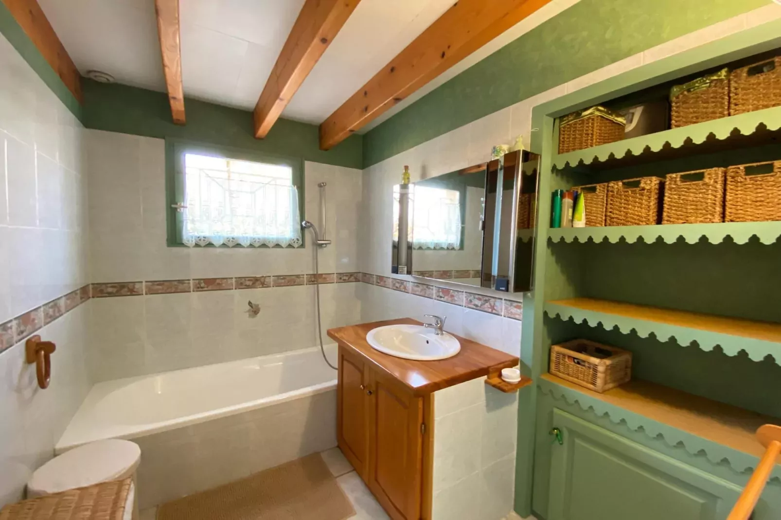 Holiday home Grayan-et-l'Hôpital-Salle de bain