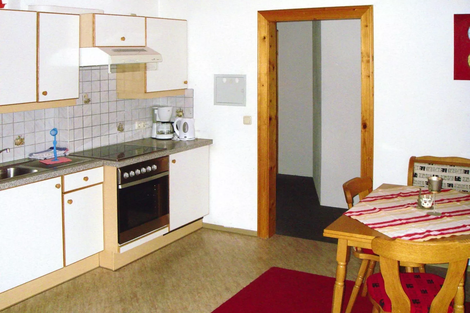 Apart Mario-Dining room