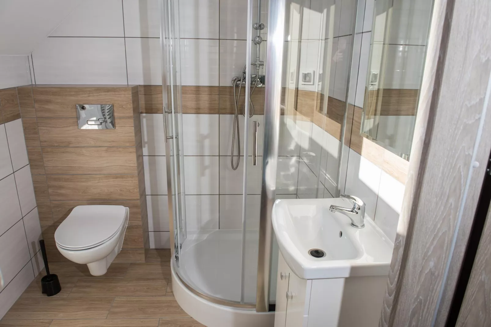 Apartament 6-osobowy piętro Jarosławiec-Bathroom