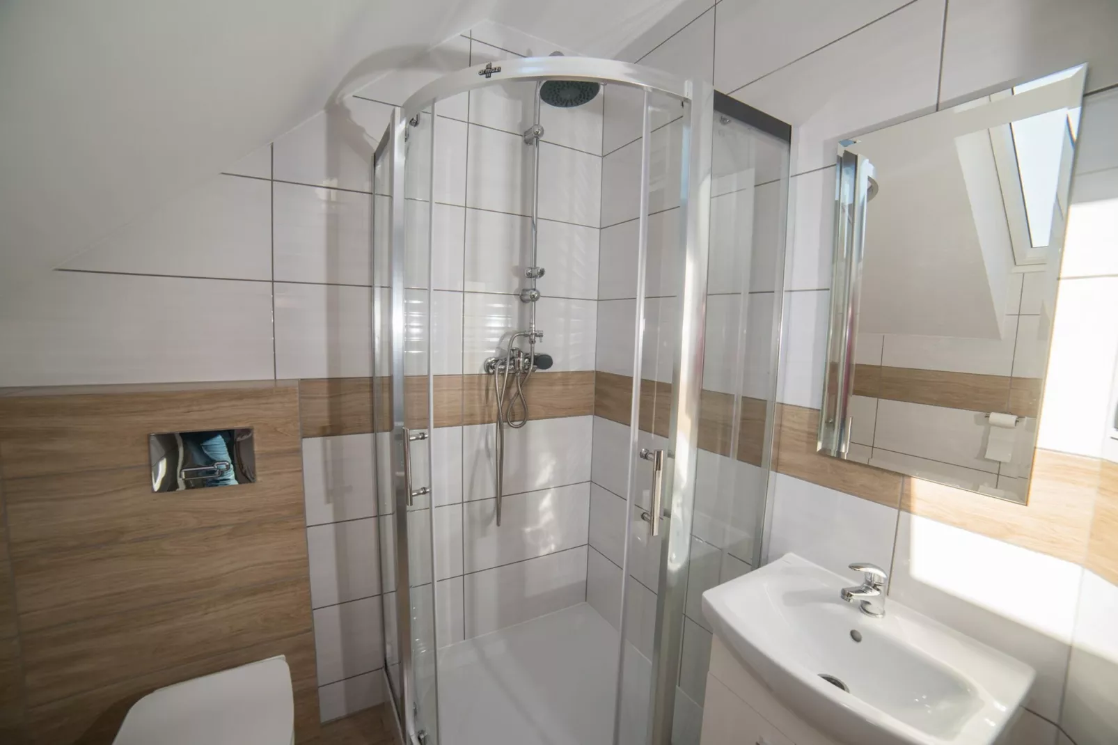 Apartament 6-osobowy piętro Jarosławiec-Bathroom