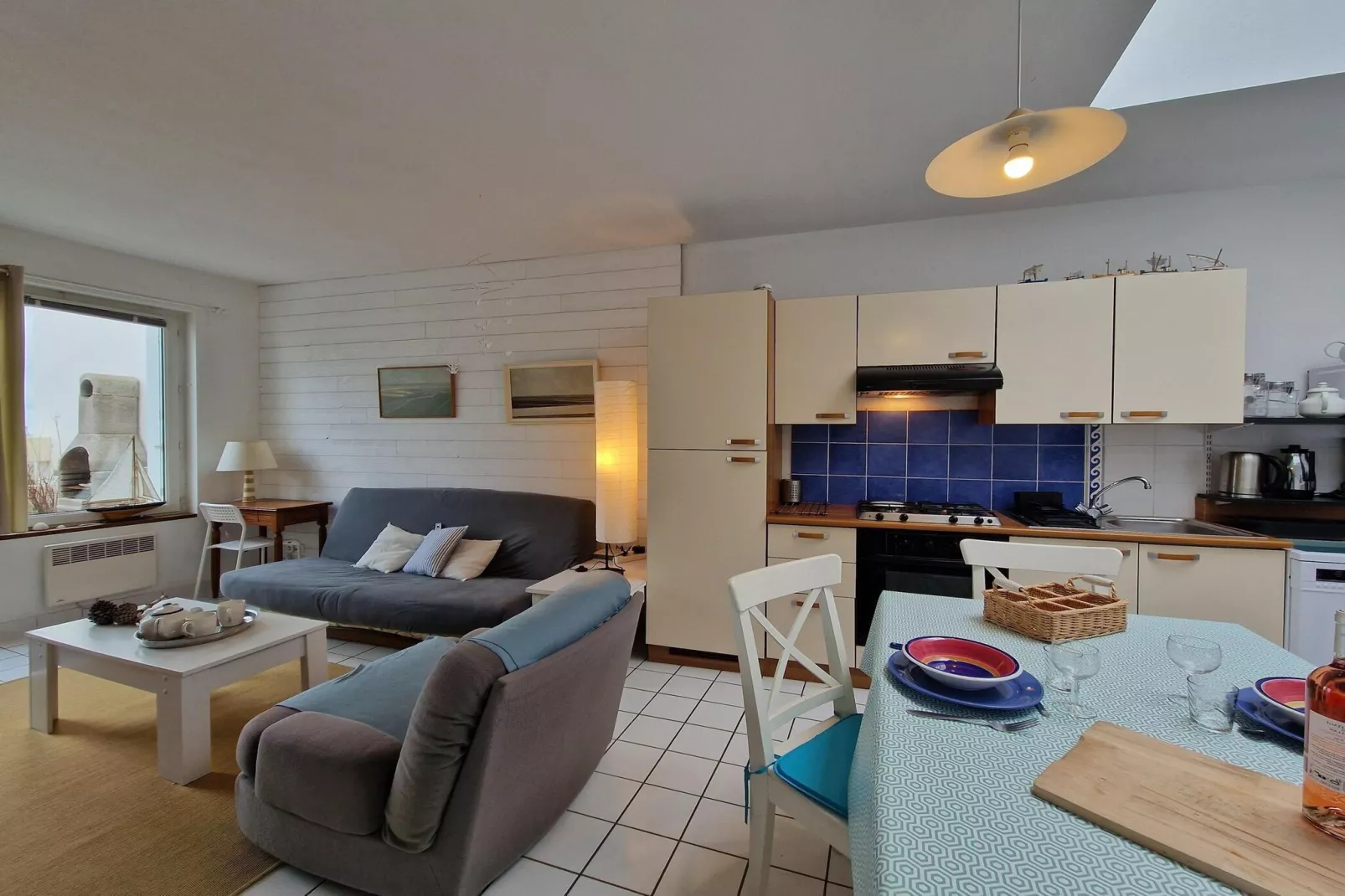 Apartment in top location with fantastic sea view Primel Plougasnou-Living room