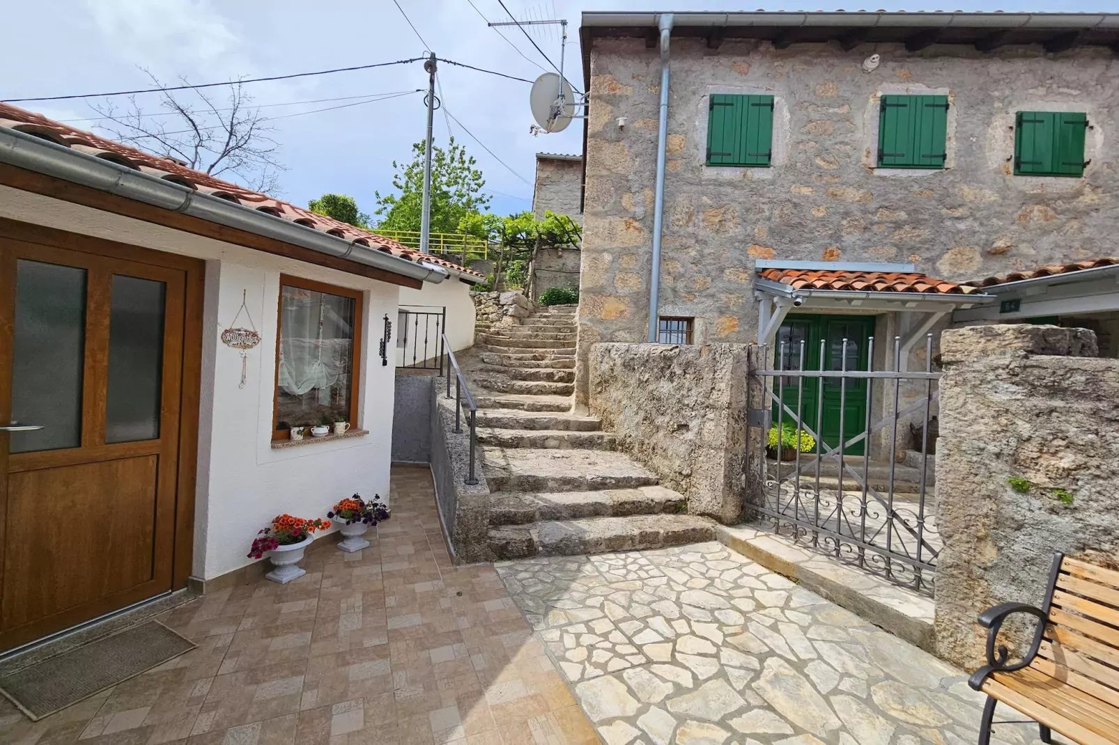 Holiday home Milica - Lovran Dobrec - ca 80 qm für 4 Pers-Außenbereich Sommer