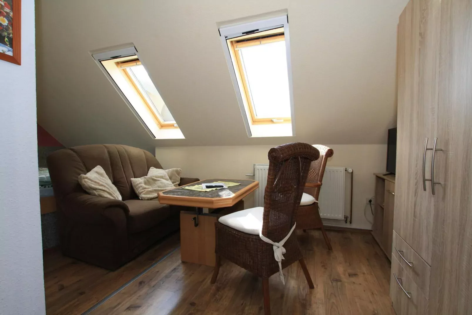 Studio im DG 23 qm-Wohnzimmer