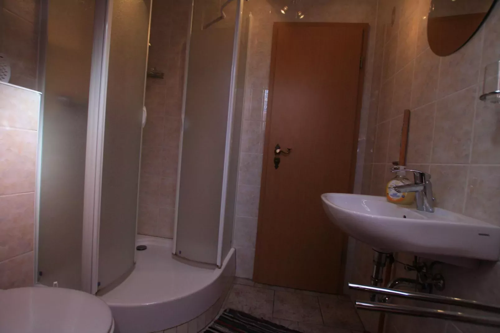 Studio im DG 23 qm-Badezimmer