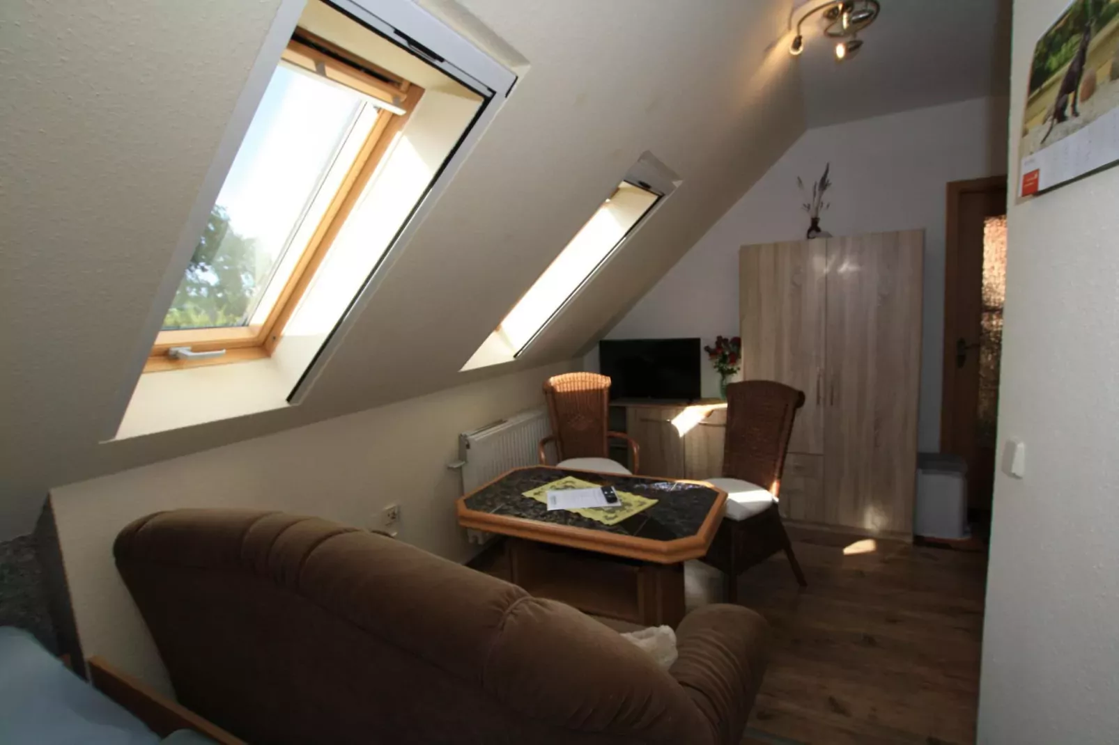 Studio im DG 23 qm-Wohnzimmer