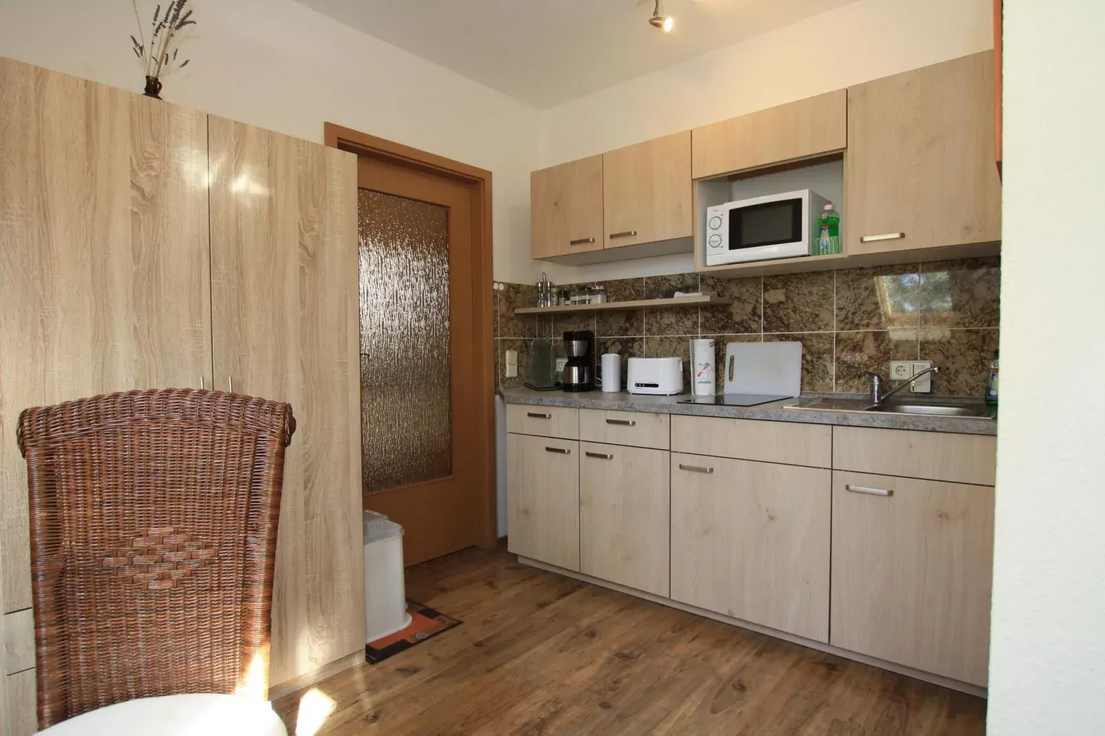 Studio im DG 23 qm-Küche