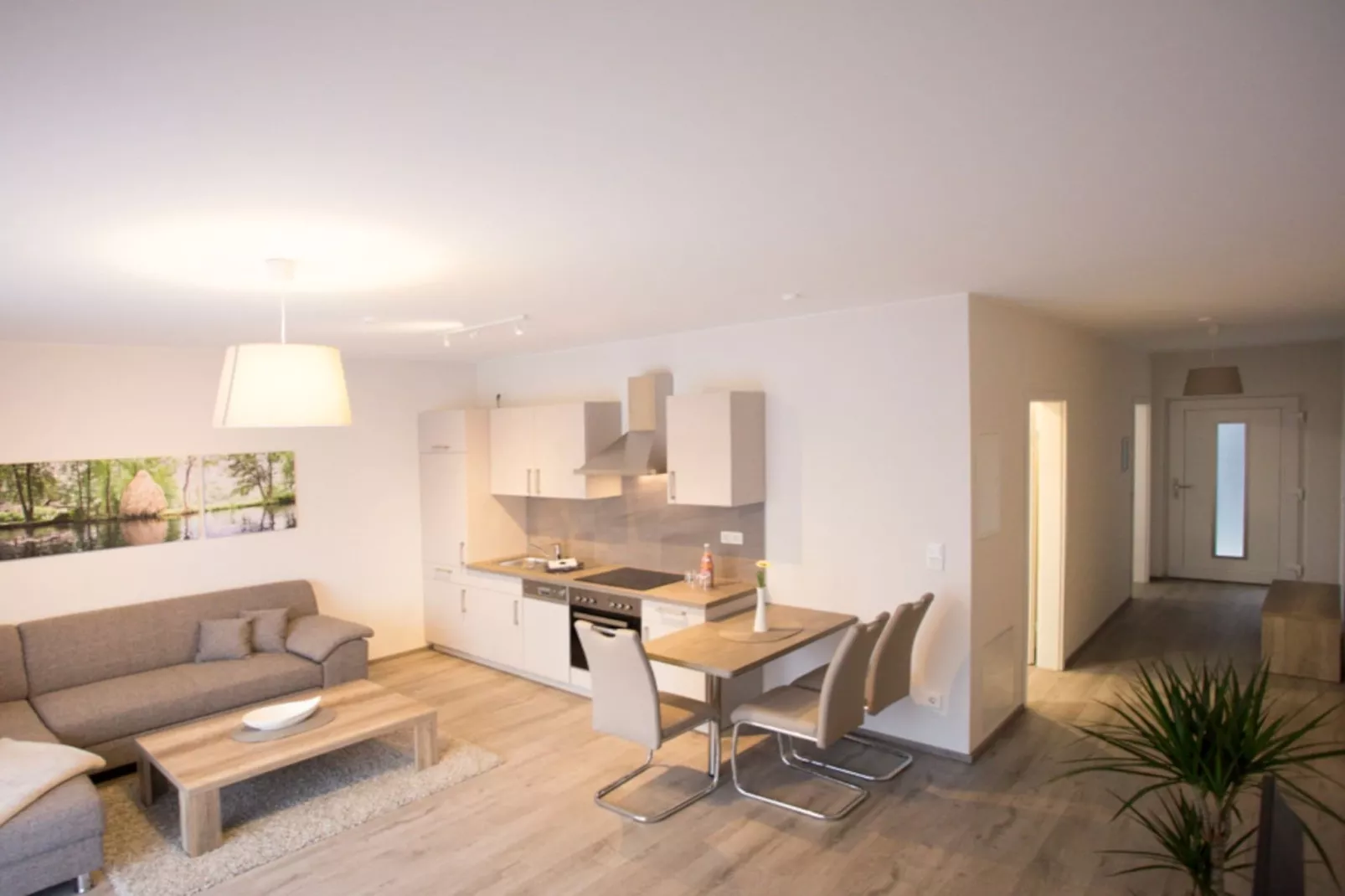 Apartment 60 qm mit Spreeblick-Dining room
