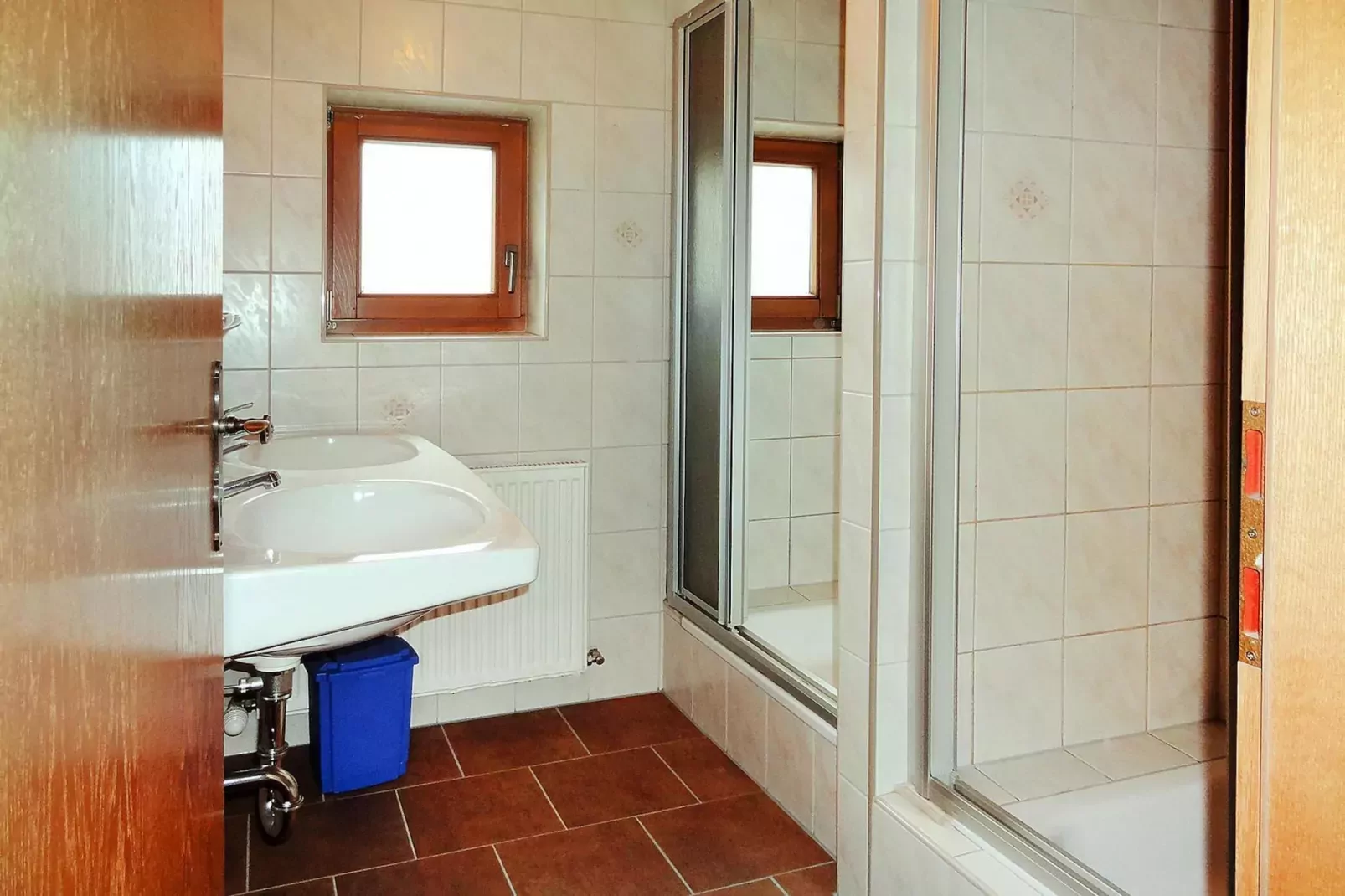 Ferienhaus Joachim - 20 Personen-Bathroom