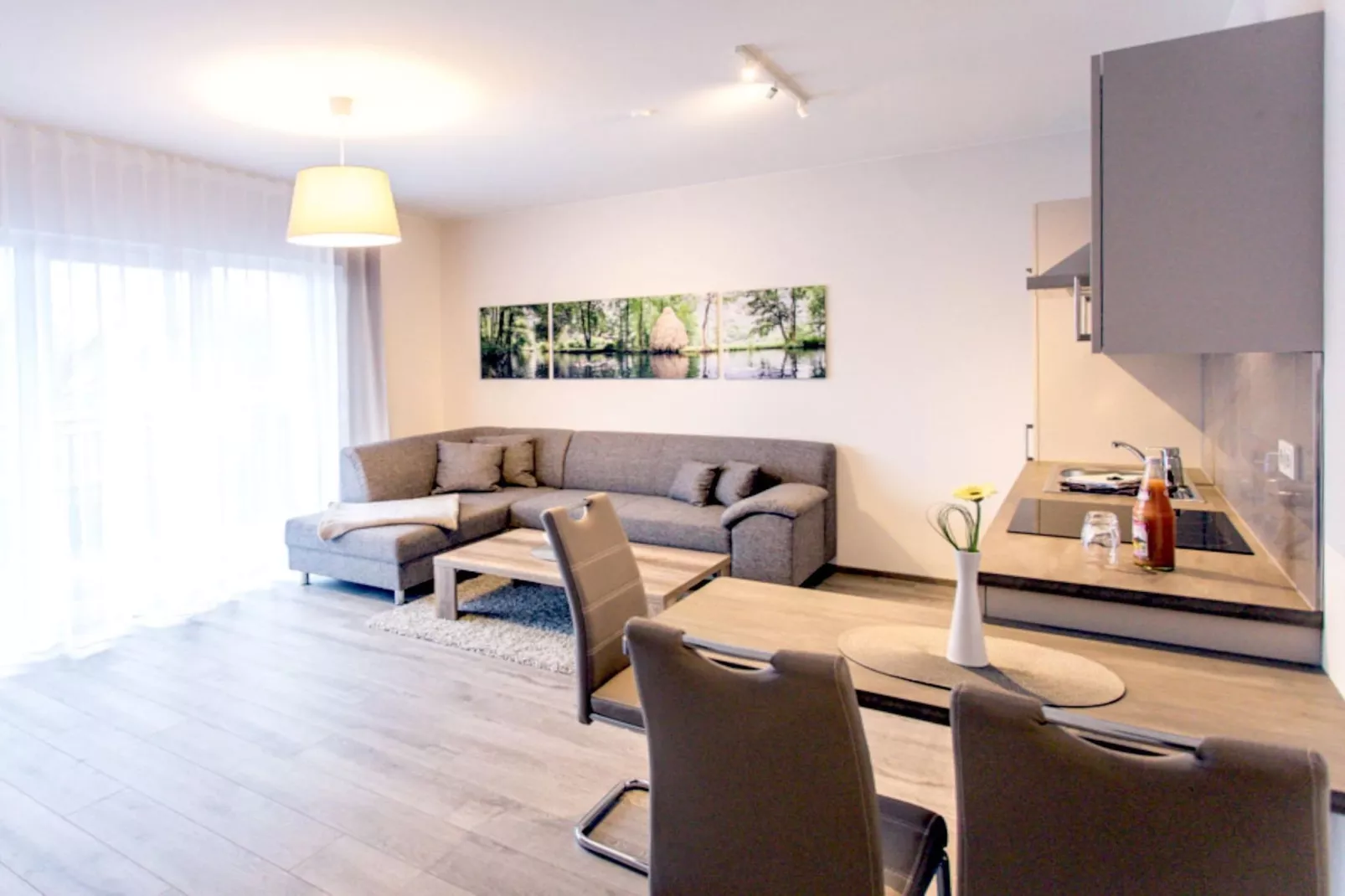 Apartment 75 qm mit Spreeblick-Living room